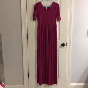 EUC Small magenta maxi dress.